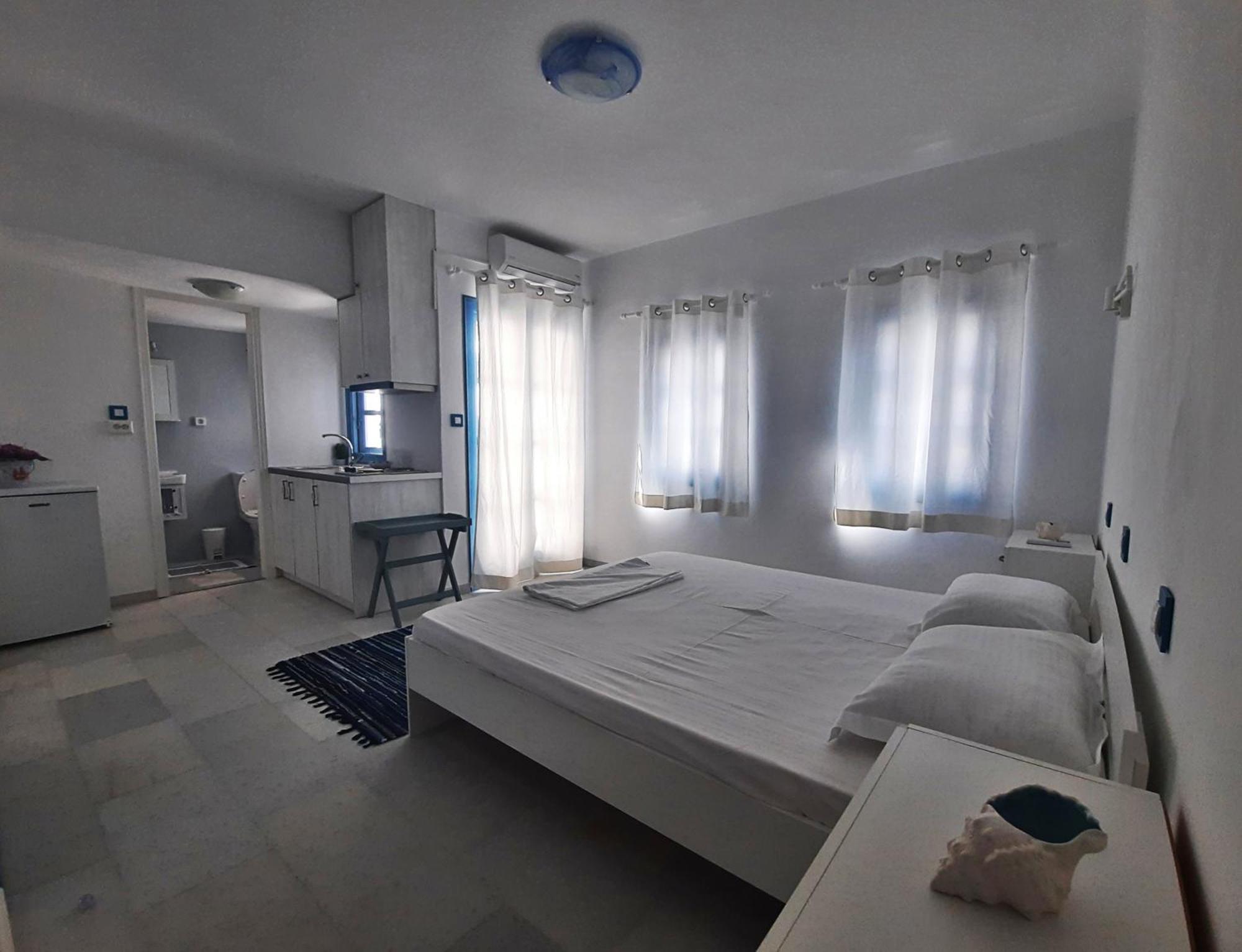 Hotel Blue In Naxos à Naxos City Extérieur photo