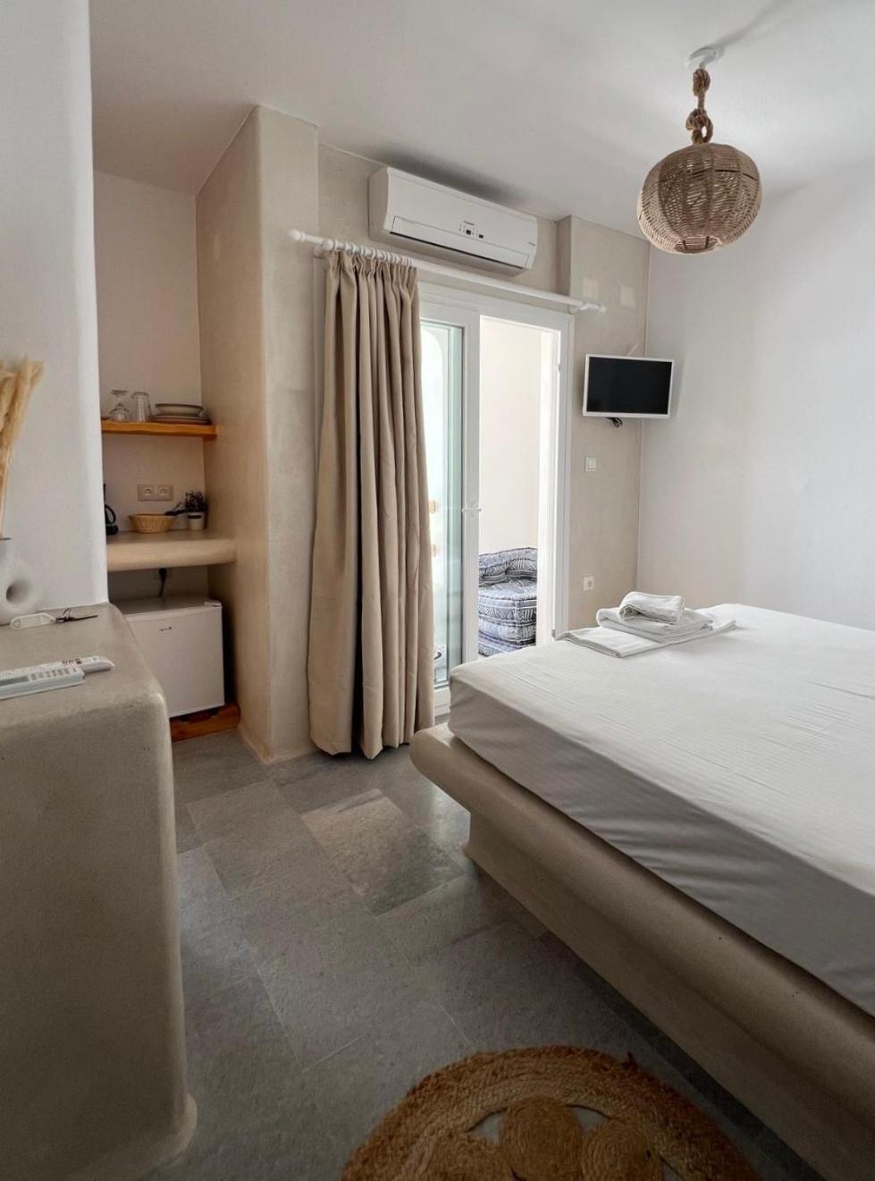 Hotel Blue In Naxos à Naxos City Extérieur photo